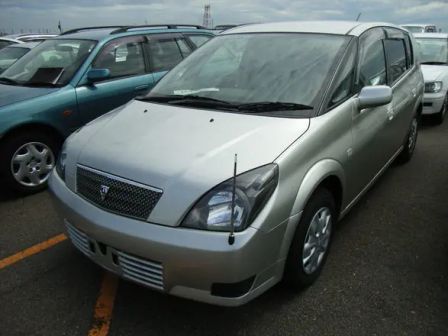 Toyota Opa 2000 -  
