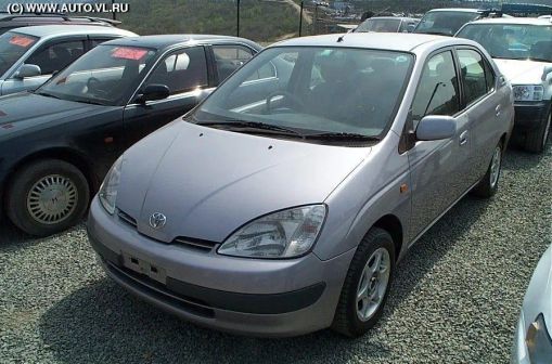 Toyota Prius 1999 - отзыв владельца