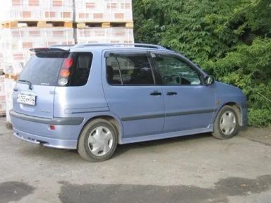 Toyota Raum, 1997
