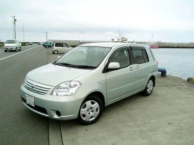 Toyota Raum, 2003