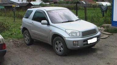 Toyota RAV4, 2001