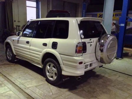 Toyota RAV4 1998 -  