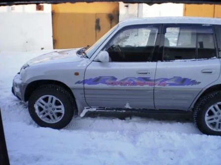Toyota RAV4 1998 - отзыв владельца
