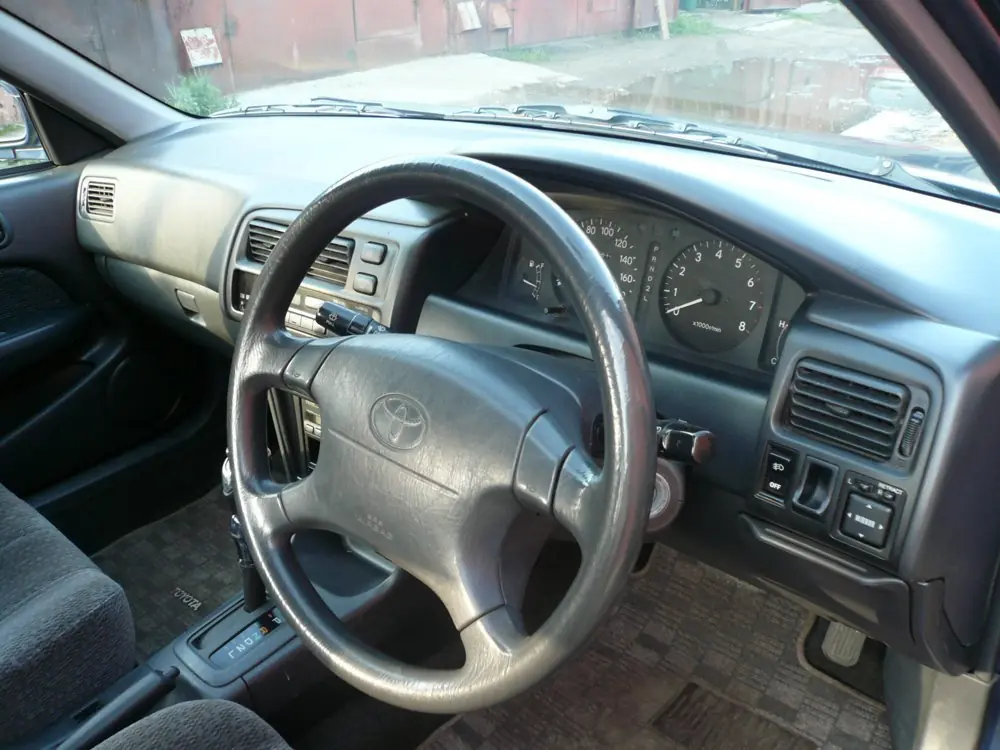 Toyota Sprinter 1996