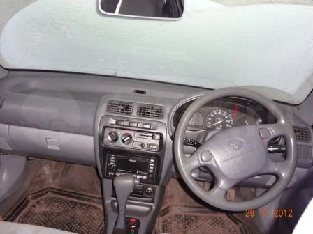 Toyota Starlet 1997 - отзыв владельца
