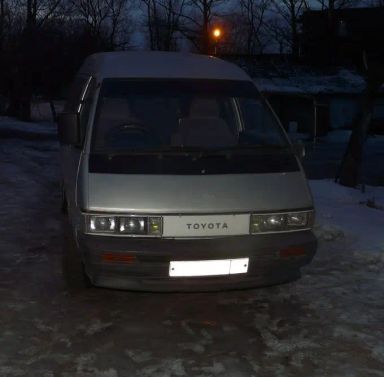 Toyota Town Ace 1987   |   09.02.2009.