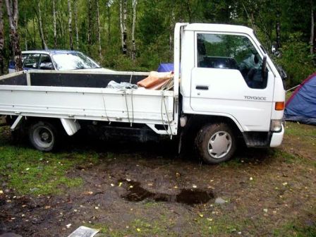 Toyota ToyoAce 2001 -  