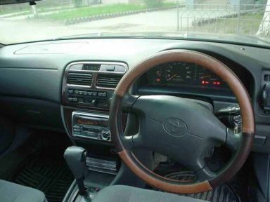 Toyota Vista 1996   |   02.06.2004.