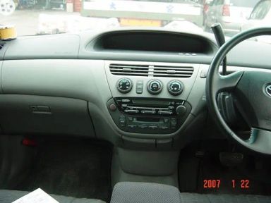 Toyota Vista Ardeo, 2000