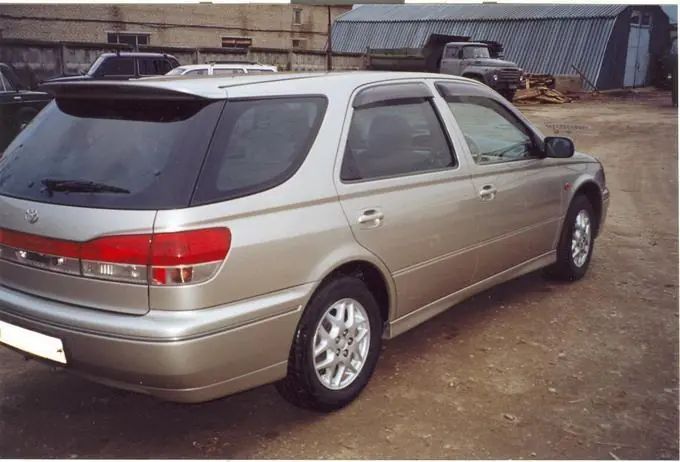 Toyota vista ardeo 2000