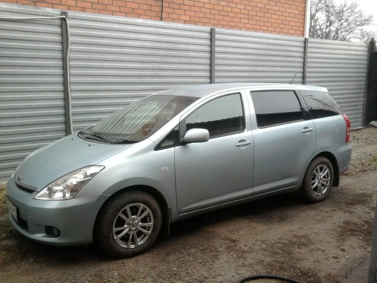 Тойота виш 2003. Тойота Виш 2003 г. Toyota Wish 2002. Wish Тойота 2002. Тойота Виш 2002 год.