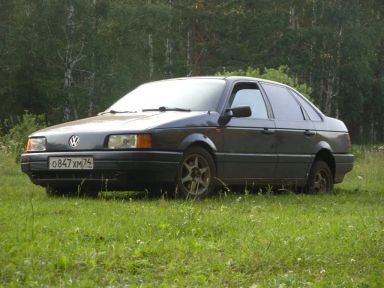 Volkswagen Passat 1990   |   02.09.2011.