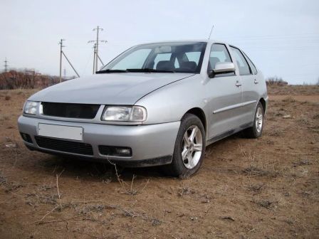 Volkswagen Polo 2001 -  