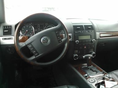Volkswagen Touareg 2005   |   12.04.2012.