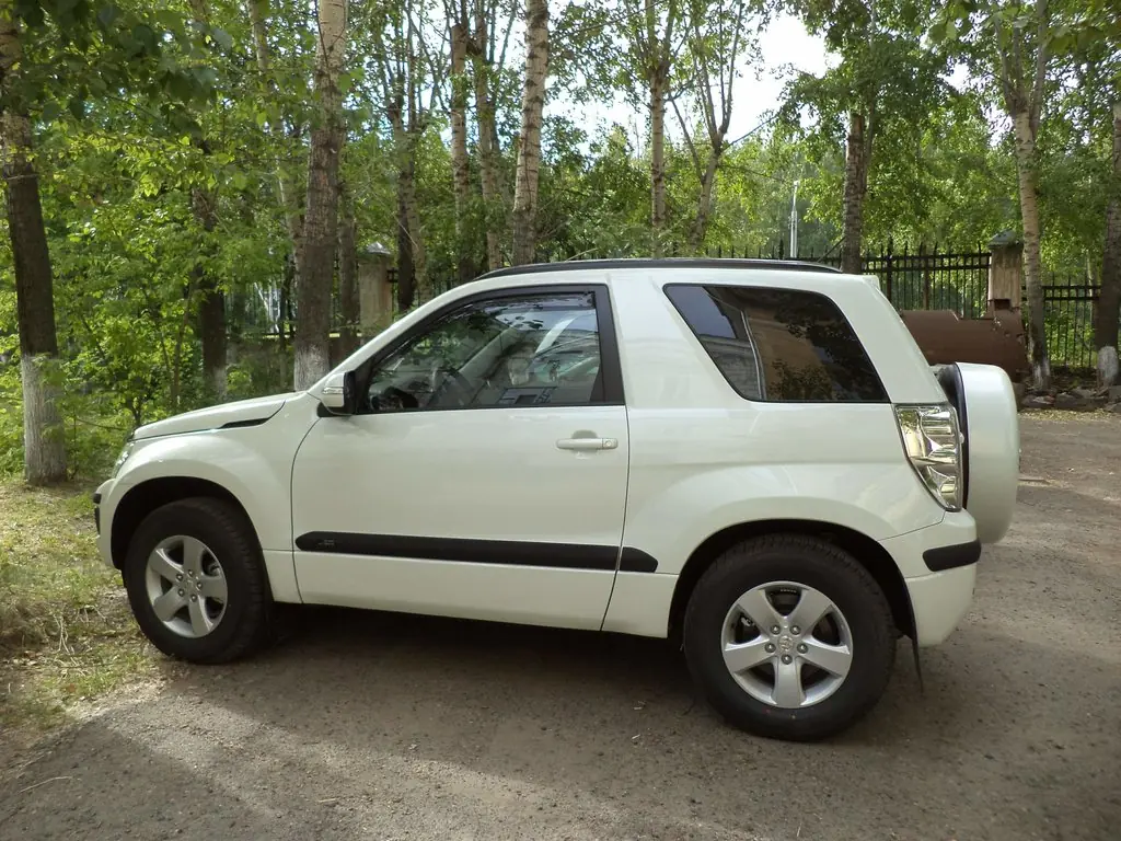 Suzuki Grand Vitara 2008 3 двери