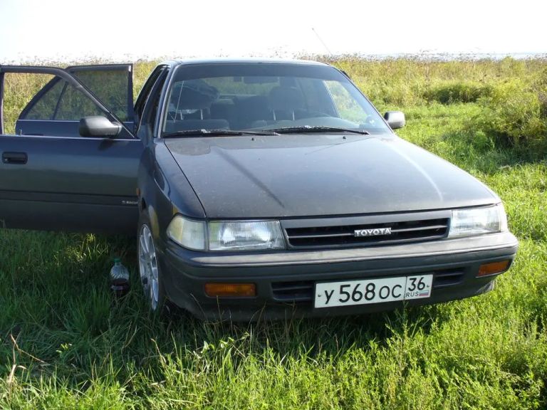 Toyota Carina 1992 1 5