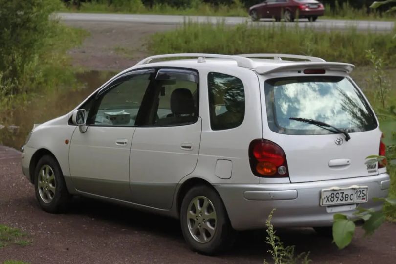 Toyota Corolla Spacio 2008