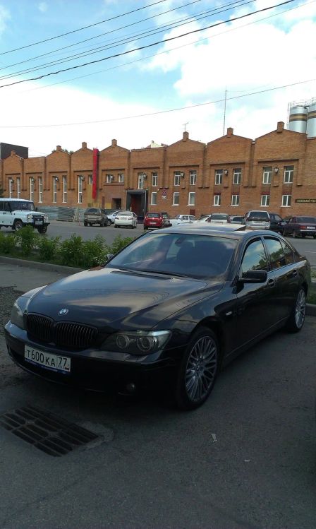 BMW 7-Series 2006 - отзыв владельца