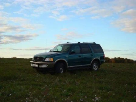 Ford Expedition 1999 - отзыв владельца