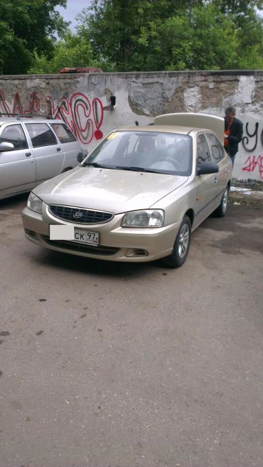 Hyundai Accent, 2004
