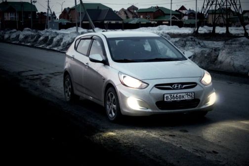 Hyundai Solaris 2012 -  