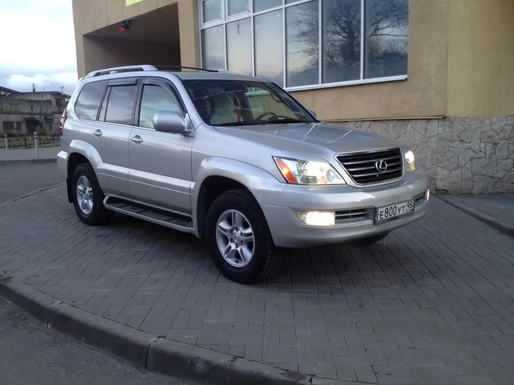 Lexus GX470 2003, 4.7 литра, Всем привет, расход 20.0, цвет Серебро, 4WD,  Санкт-Петербург, бензиновый