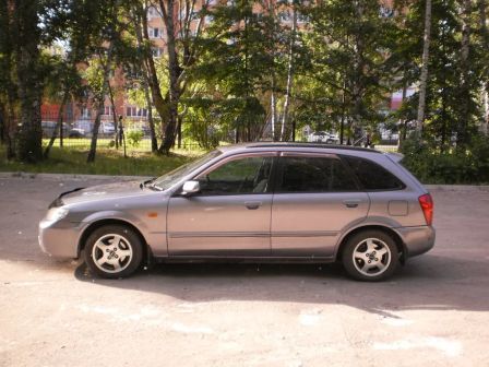 Mazda Familia S-Wagon 2002 - отзыв владельца