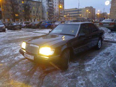 Mercedes-Benz E-Class, 1993