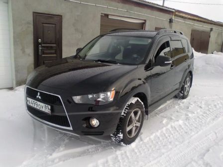 Mitsubishi Outlander 2011 -  
