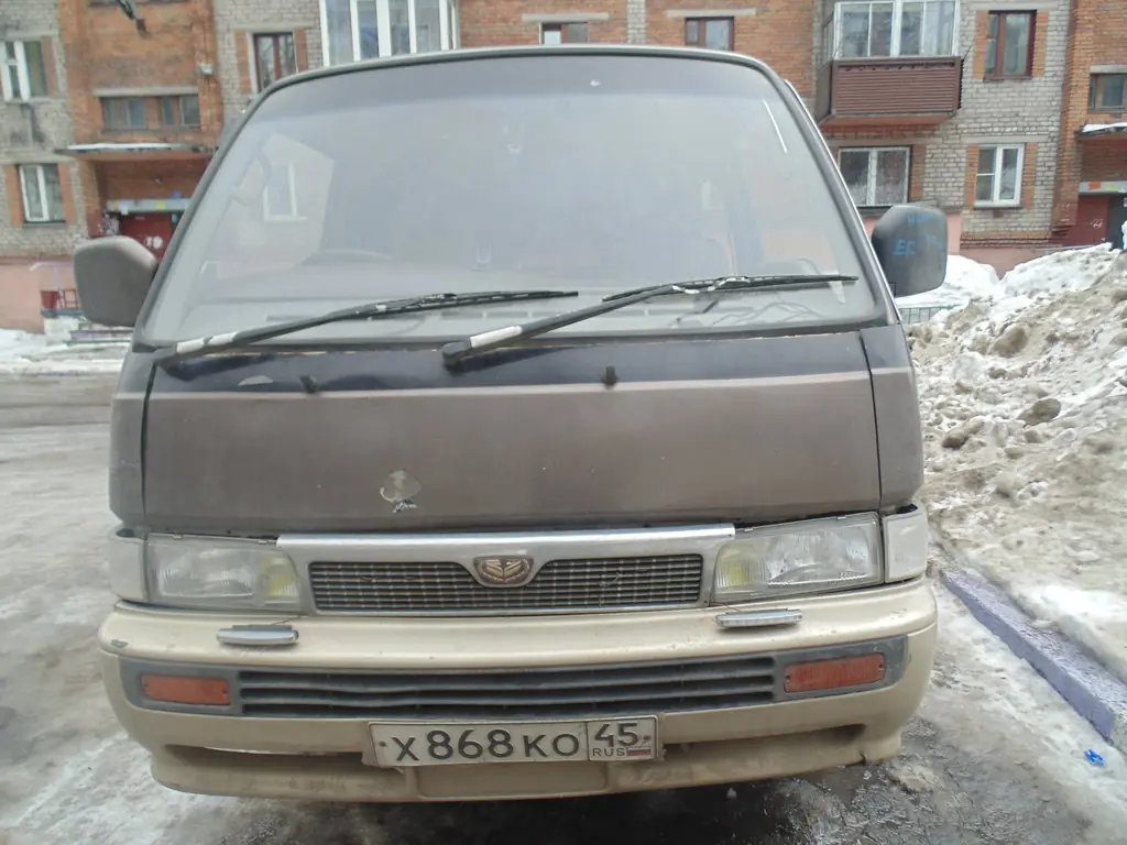 Nissan Caravan 91 год, Новокузнецк, акпп, бензин, кузов KEE24