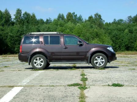 Nissan Pathfinder 2012 - отзыв владельца