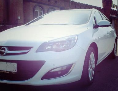 Opel Astra 2014   |   03.11.2014.