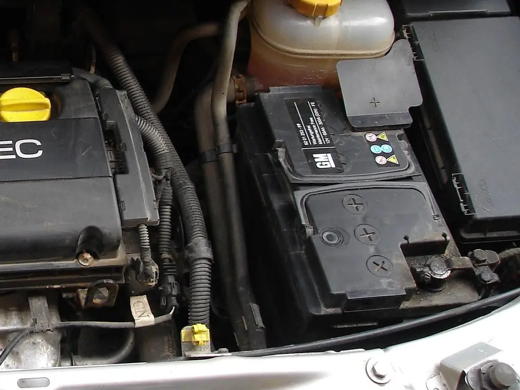 Opel astra h садится аккумулятор