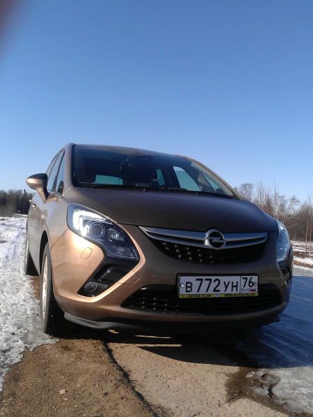 Opel Zafira 2013 - отзыв владельца