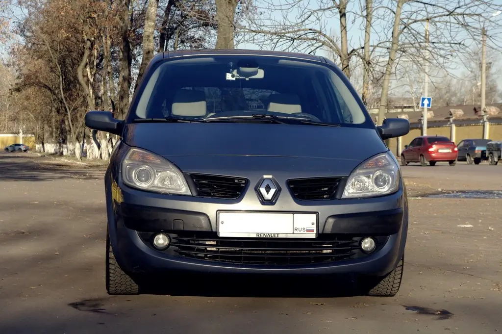 Запчасти для RENAULT SCÉNIC II (JM0/1_) 1.5 dCi (JM1E, JM16) Дизель 106 л.с.