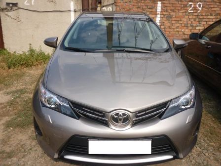 Toyota Auris 2014 -  