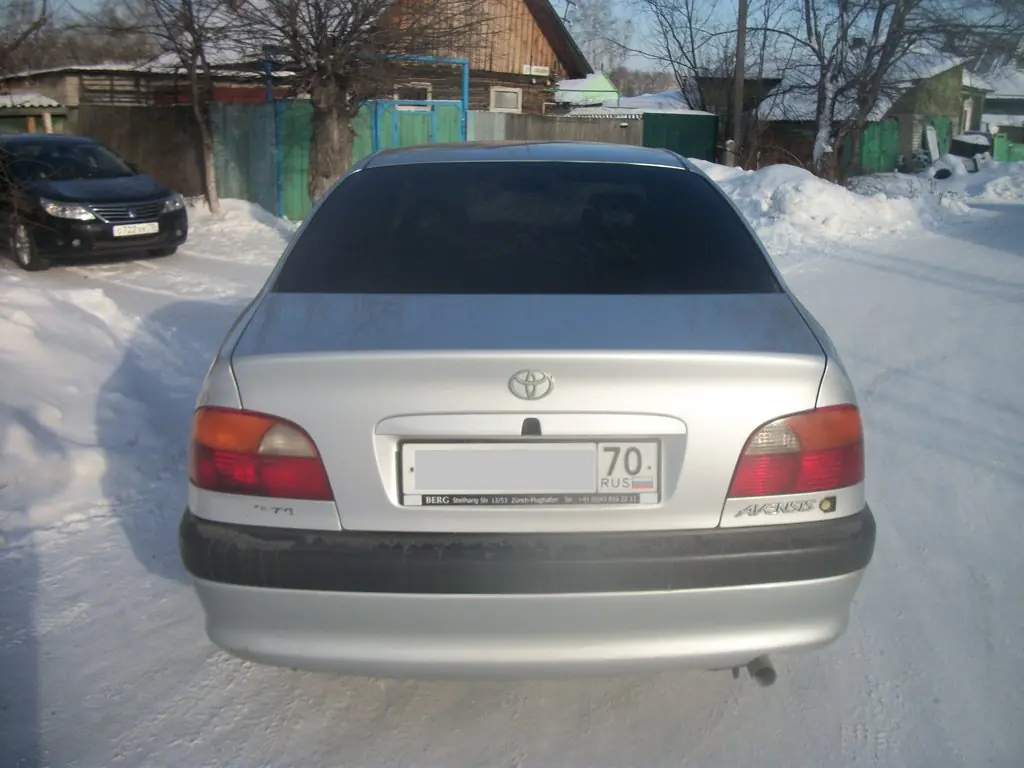 Авенсис 1999 Года Фото