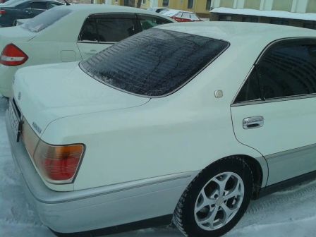 Toyota Crown 1999 - отзыв владельца