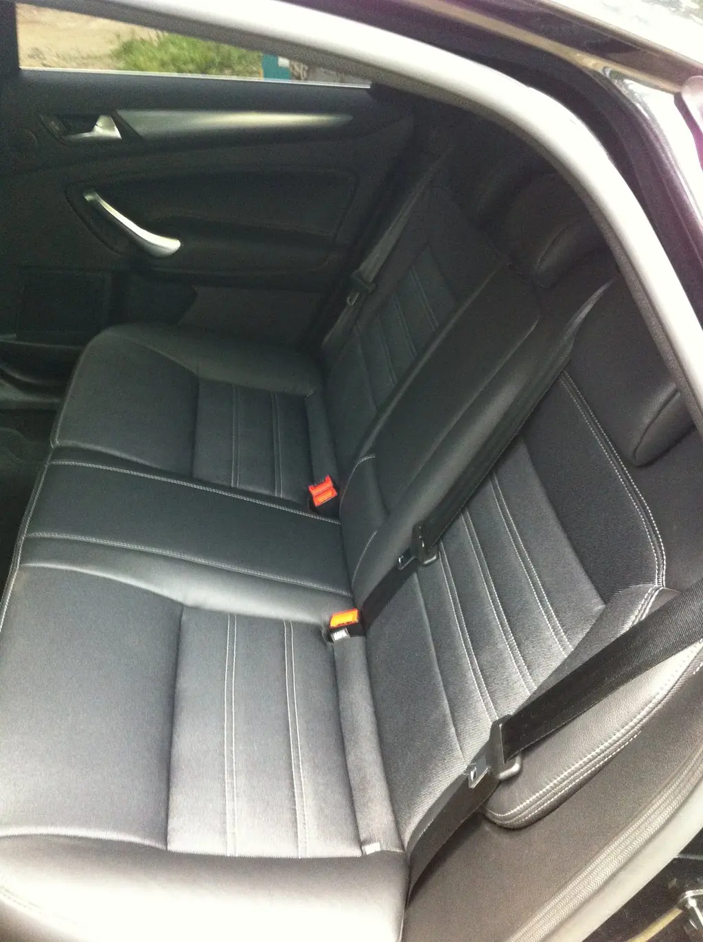 Ford Mondeo 2000-2007 Back Seat Cover