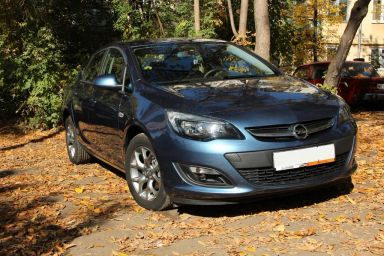 Opel Astra 2013 отзыв автора | Дата публикации 28.08.2015.