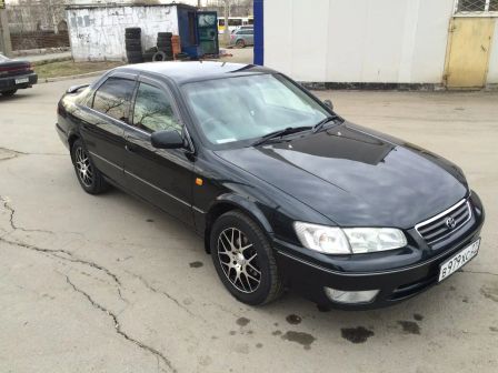 Toyota Camry Gracia 2000 -  
