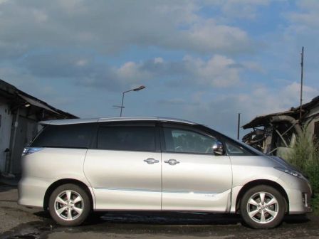 Toyota Estima 2010 - отзыв владельца