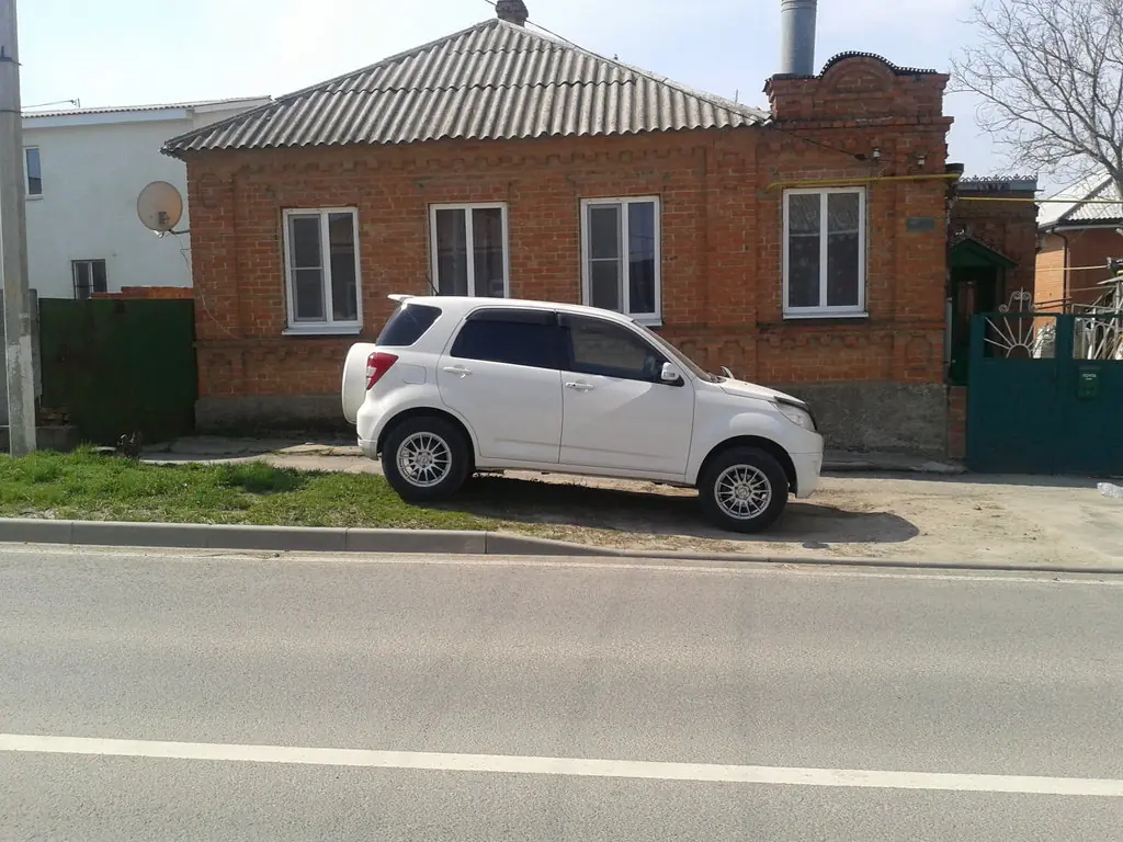 Тойота Раш 2006, Доброго времени суток всем дромовцам, SUV  (Кроссовер+Джип), Ростов-на-Дону, 4вд, правый руль, бензин, акпп