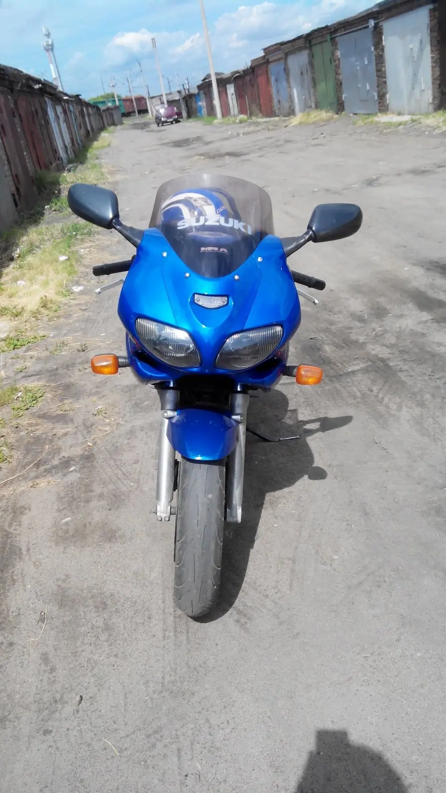 Xin Kai Xin Kai 1999, 0.6л., Здравствуйте, речь пойдет о мотоцикле Suzuki  SV650S, МКПП, расход 5-8, бензин