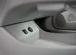 Расположение кнопок для включения подогрева сидений в Toyota Prius вызывает недоумение
